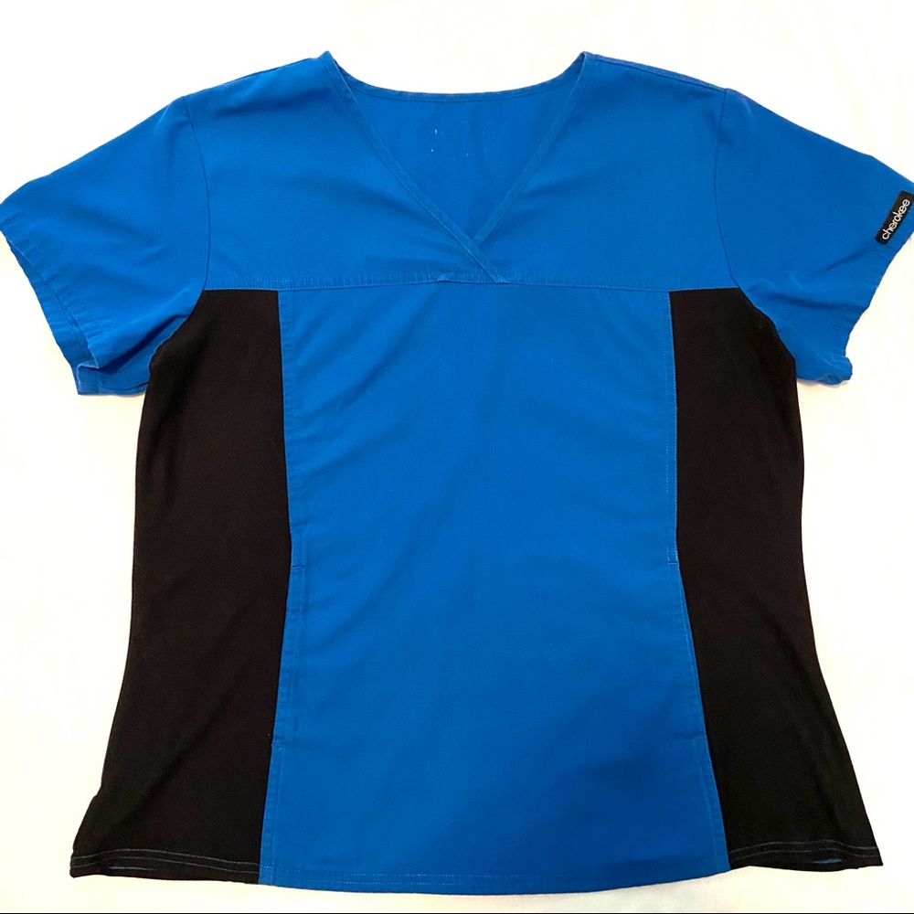 Cherokee Women’s V-Neck Side Cut Scrub Top